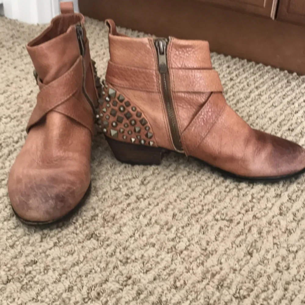Vince Camuto Spike Studded Slouchy Booties 6.5 Ankle Boot Western Punk